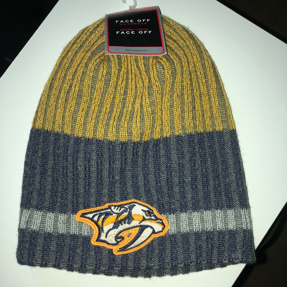 NWT Nashville Predators Reebok Knit Beanie